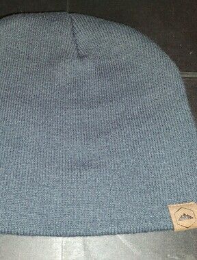 Men's Knit Beanie Hat in Charcoal with Leather Patch